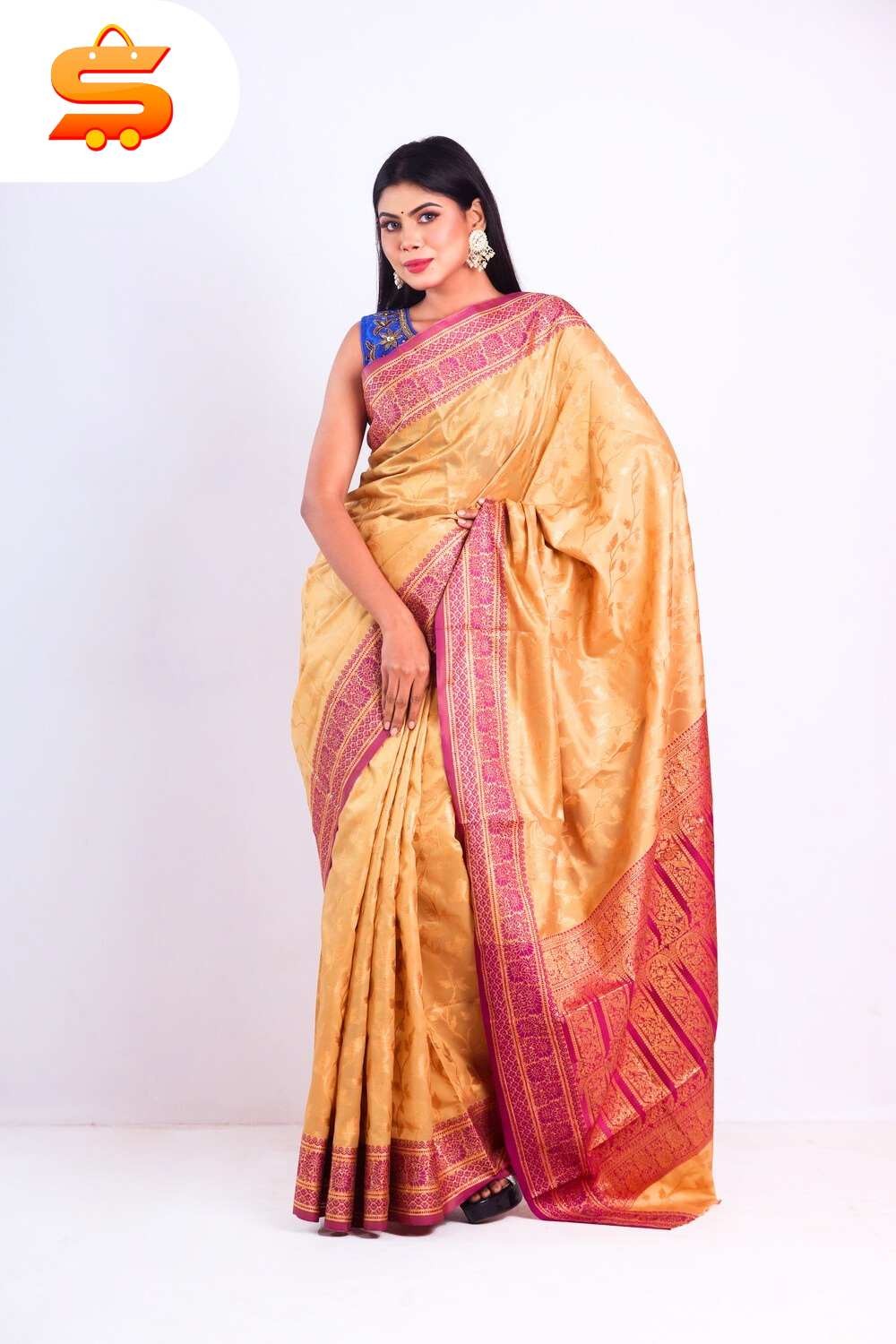 গর্জিয়াস শাড়ি