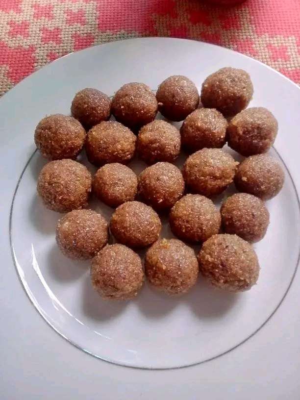 সুস্বাদু নারিকেলের নাড়ু Delicious coconut fiber